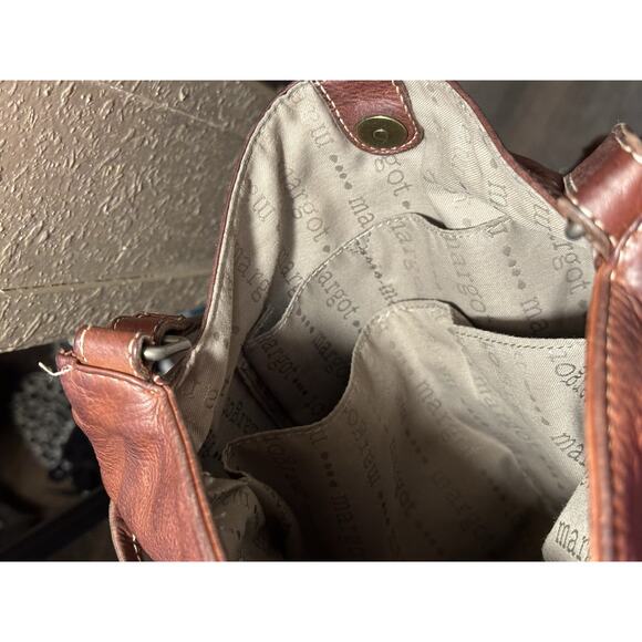 Margot of New York Beautiful Large Leather Crossbody / Shoulder Purse - Picture 12 of 16